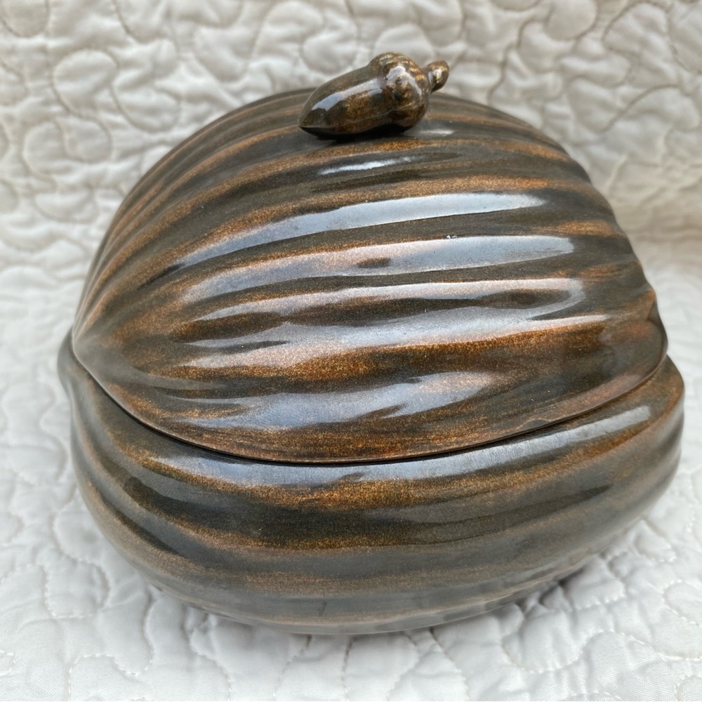 Vintage Arnel’s large acorn candy dish